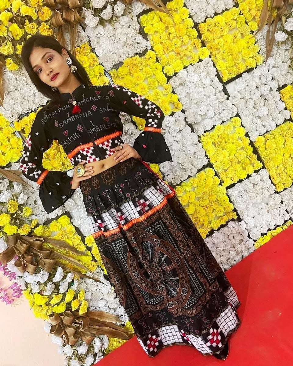 Konark handwoven lehenga - Image 2